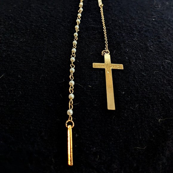 Pearl and Gold Triple Necklace (Faux) - Picture 2 of 5